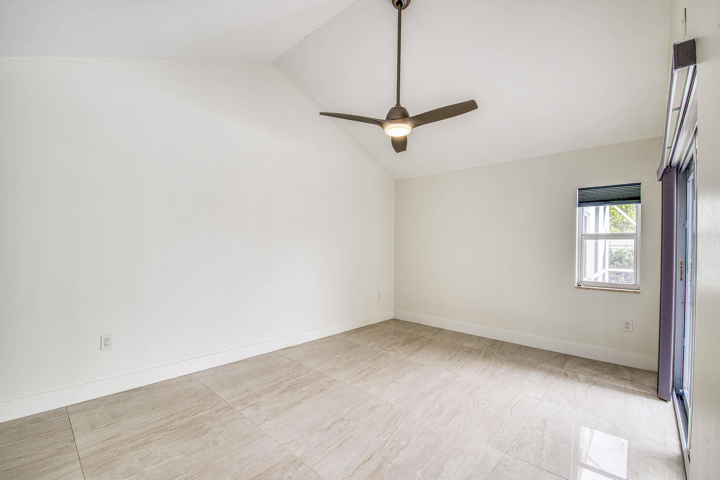 181 Cape Pointe Circle Jupiter, FL 33477 - Photo 11 of 27 _IMG9459_HDR