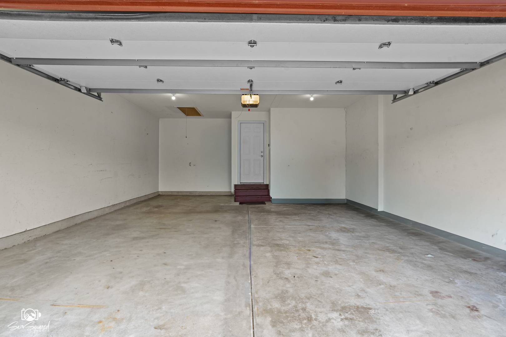 1431 Coral Bell Drive Joliet, IL 60435 - Photo 22 of 38 a view of a room with an entryway