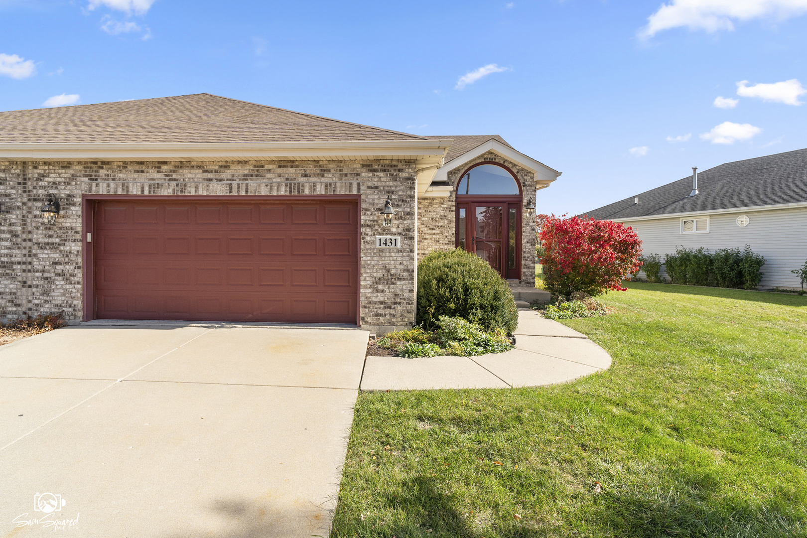1431 Coral Bell Drive Joliet, IL 60435 - Photo 3 of 38 a front view of a house with garden