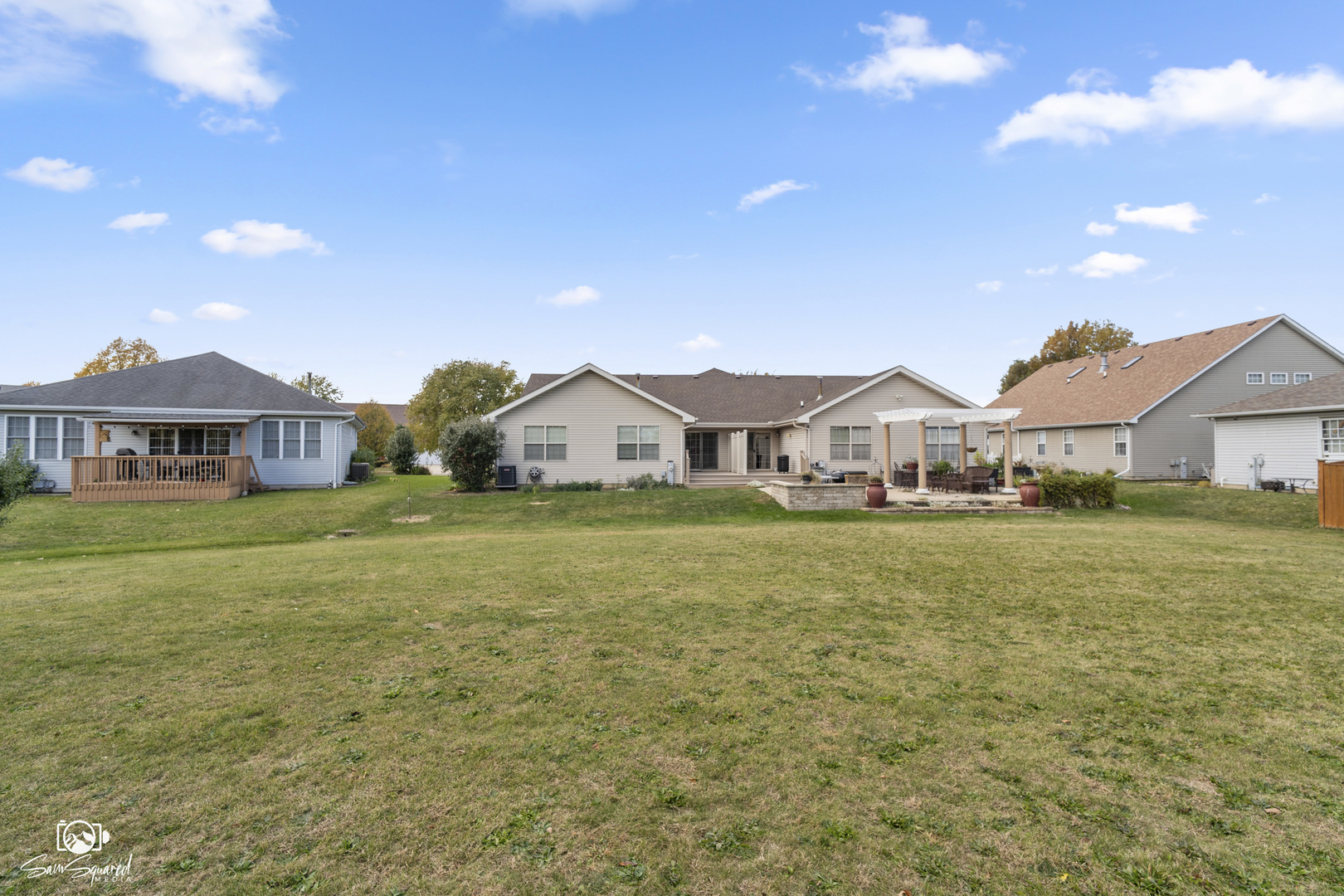 1431 Coral Bell Drive Joliet, IL 60435 - Photo 38 of 38 a front view of a house with garden