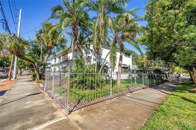 $1,395,000 | 611 2nd Street North, St. Petersburg, FL 33701