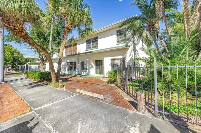 $1,395,000 | 611 2nd Street North, St. Petersburg, FL 33701