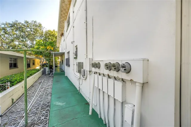 $1,395,000 | 611 2nd Street North, St. Petersburg, FL 33701