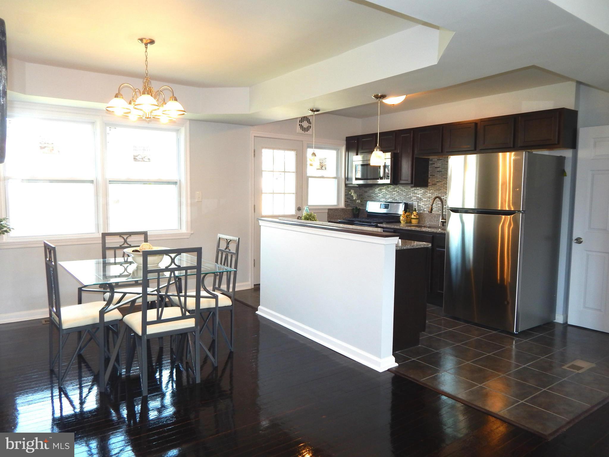 1640 Gleneagle Road Baltimore, MD 21239 - Photo 5 of 28 Kitchen