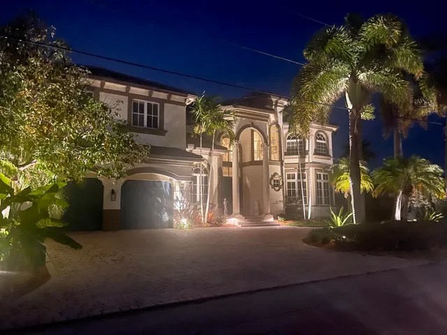 a view of a house with street