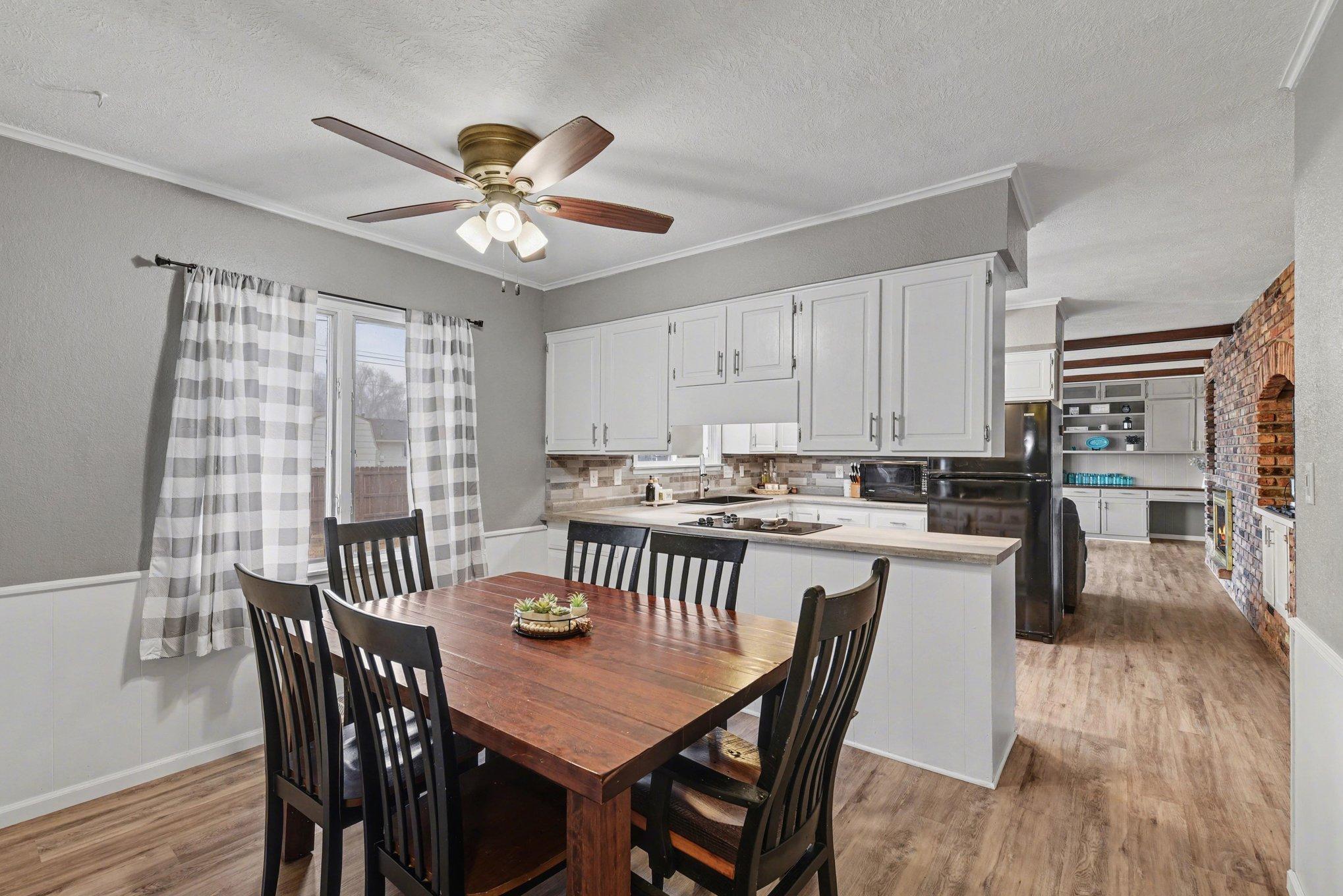 801 6th Avenue Southeast Pipestone, MN 56164 - Photo 8 of 37