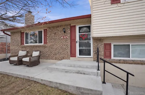 $599,000 | 6315 South Johnson Street, Littleton, CO 80123