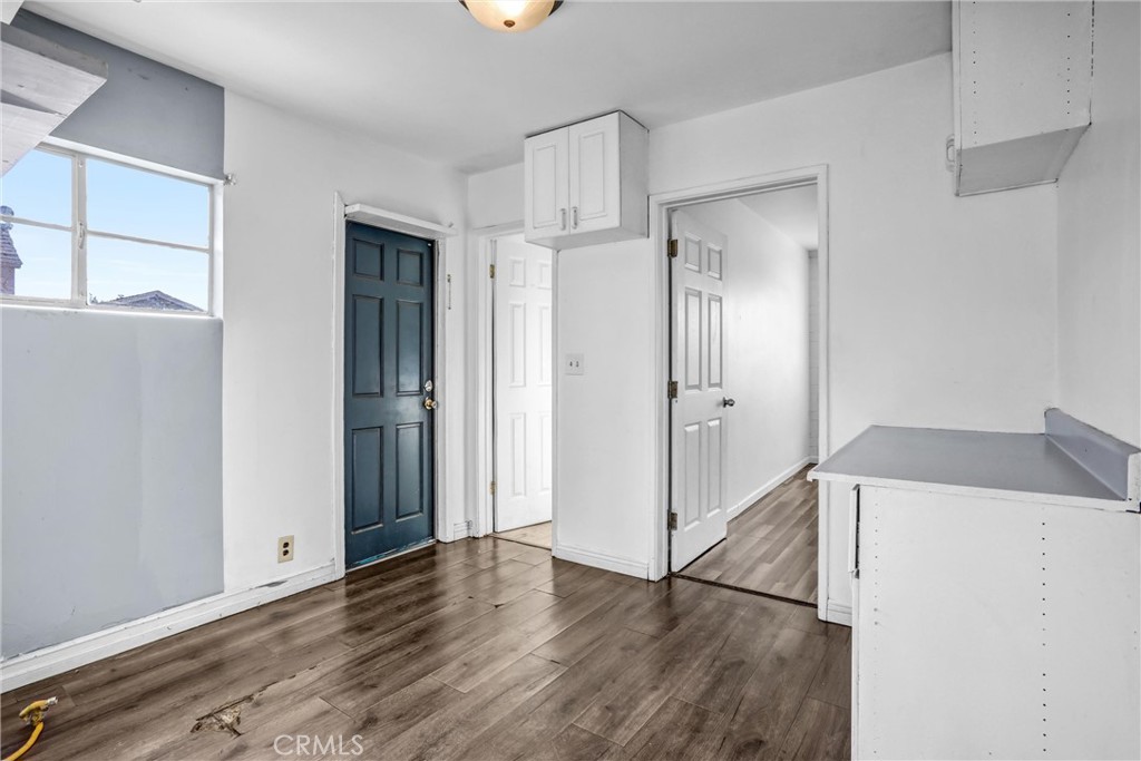 4539 Maine Avenue Baldwin Park, CA 91706 - Photo 22 of 48 Laundry area in the main house