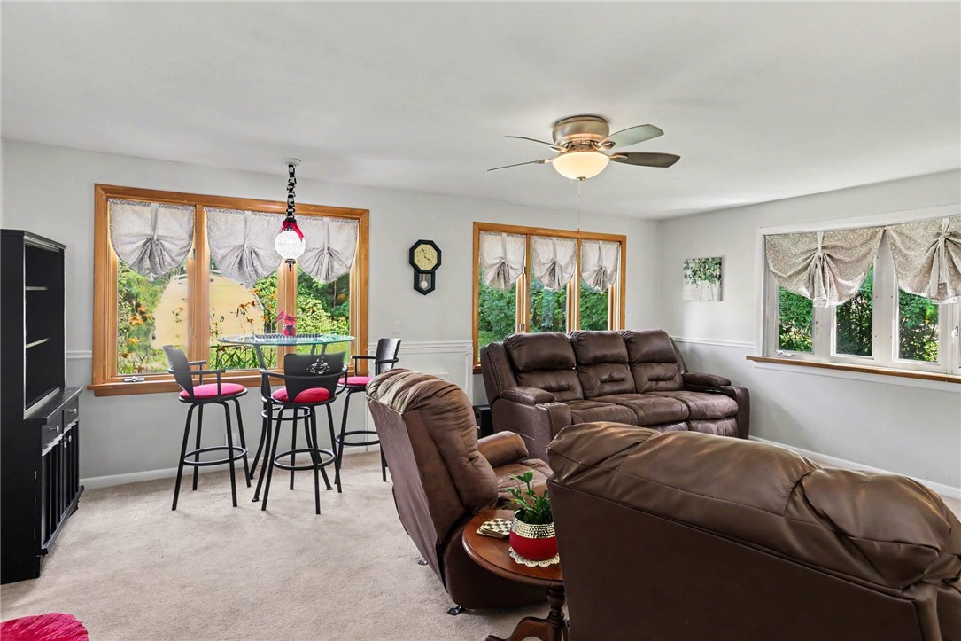 1004 Elmgrove Road Gates, NY 14624 - Photo 13 of 50