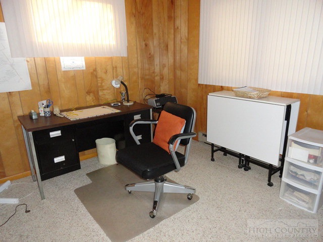 29 Pine Ridge Loop Newland, NC 28657 - Photo 7 of 10 Gallery Image 7