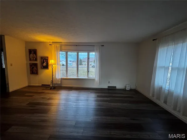 $248,000 | 807 Linder Boulevard, Greenville, IL 62246