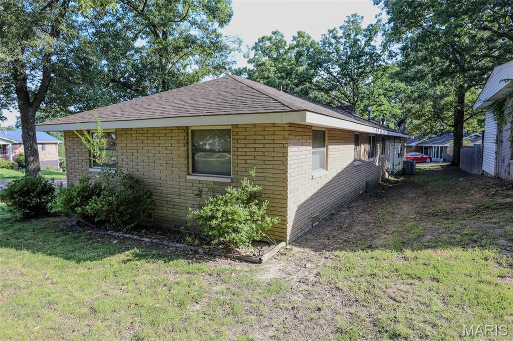 1519 Rosedale Lane Poplar Bluff, MO 63901 - Photo 3 of 19