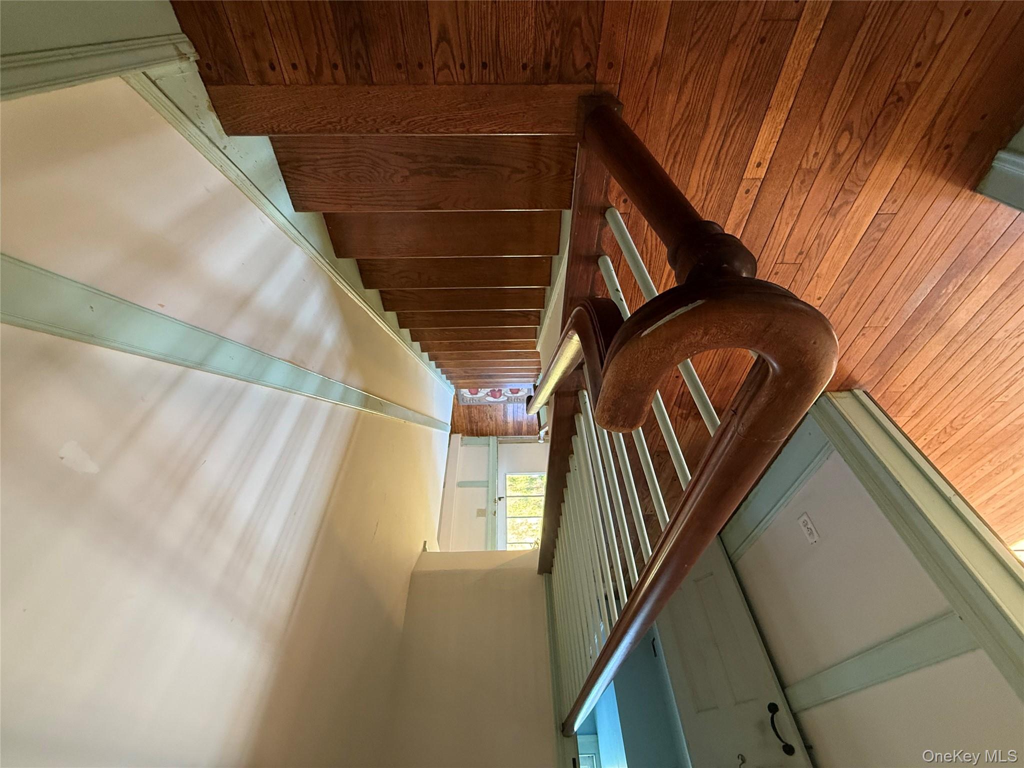 24 Hawkins Road Stony Brook, NY 11790 - Photo 29 of 45 a view of entryway