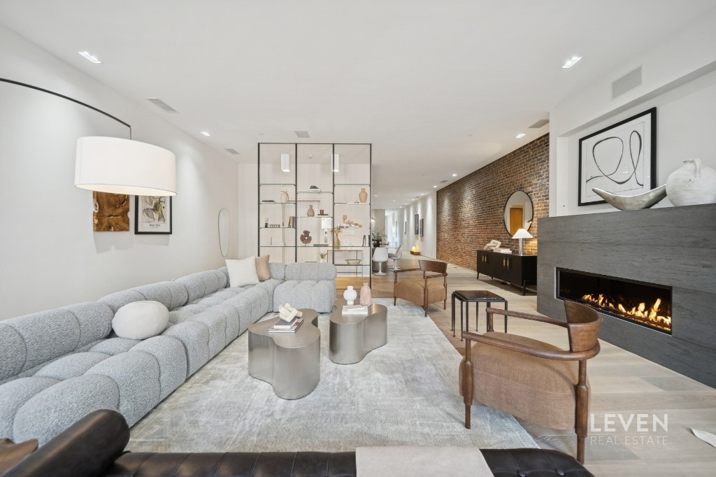 55 Warren Street, Unit 4 Manhattan, NY 10007 - Photo 5 of 26 Photo 5