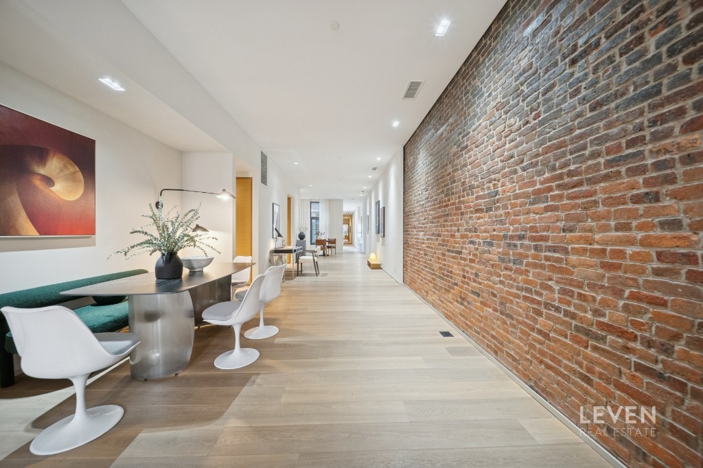 55 Warren Street, Unit 4 Manhattan, NY 10007 - Photo 6 of 26 Photo 6