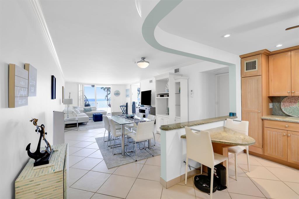 1051 Hillsboro Mile, Unit 206E Hillsboro Beach, FL 33062 - Photo 4 of 30 Dining Room