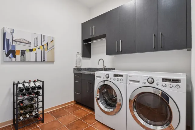 $925,000 | 10046 Indigo Drive, Eden Prairie, MN 55347