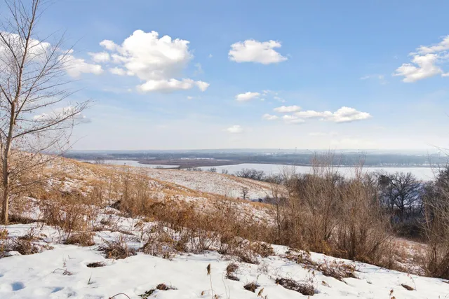 $925,000 | 10046 Indigo Drive, Eden Prairie, MN 55347