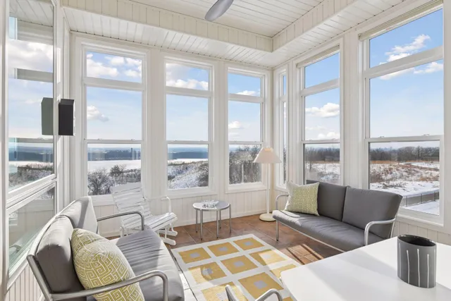 $925,000 | 10046 Indigo Drive, Eden Prairie, MN 55347