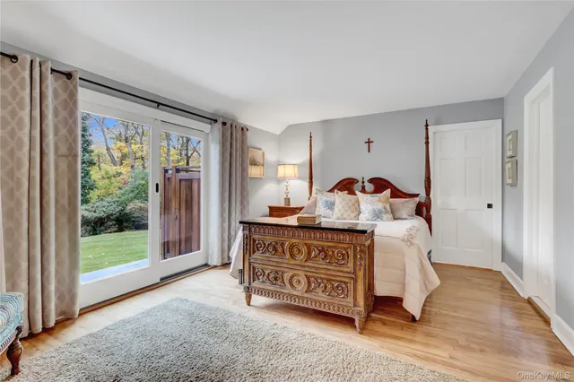 $975,000 | 14 Highwood Road, Setauket, NY 11733