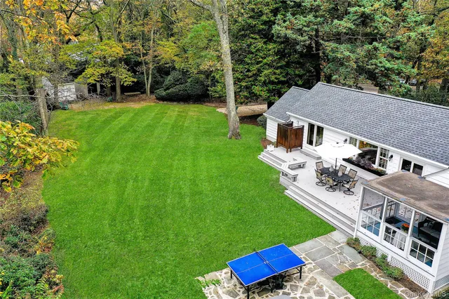 $975,000 | 14 Highwood Road, Setauket, NY 11733