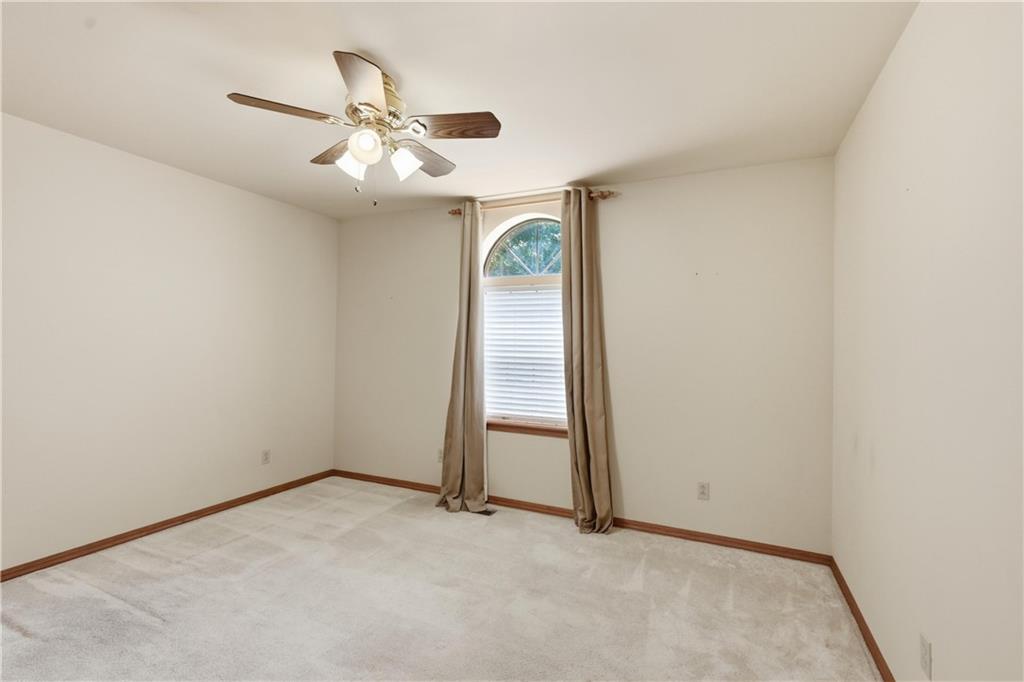 136 Westfield Road Pittsburg, KS 66762 - Photo 32 of 54 Gallery Image 32