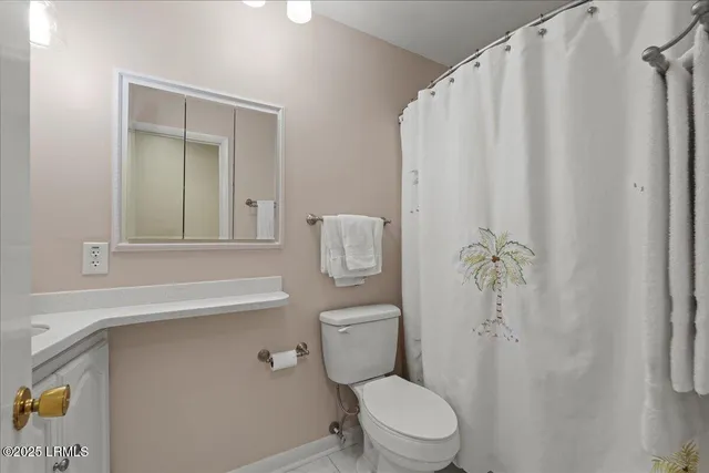 $530,000 | 31 Chesterfield Lake Drive, Beaufort, SC 29906