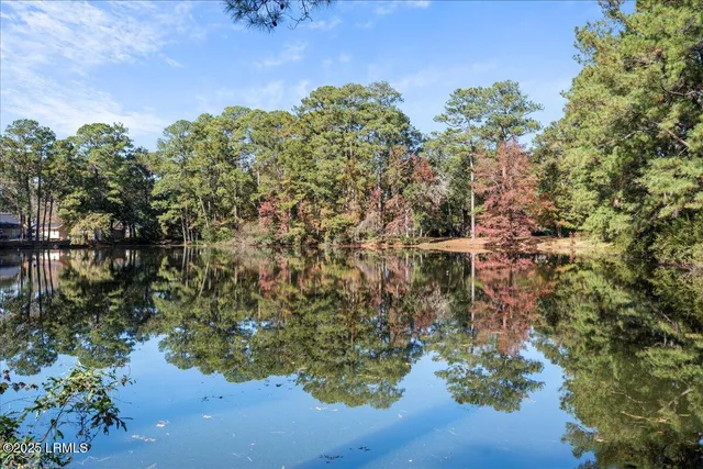 $530,000 | 31 Chesterfield Lake Drive, Beaufort, SC 29906
