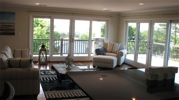 10 Waterman Road Gloucester, MA 01930 - Photo 4 of 24 Gallery Image 4