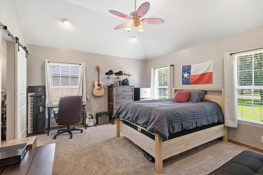 405 Lantern Ridge Drive Mansfield, TX 76063 - Photo 21 of 37