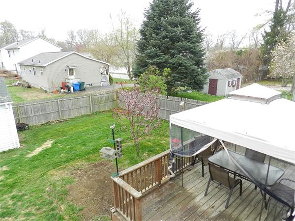 17 Clough Street Springfield, MA 01118 - Photo 2 of 27