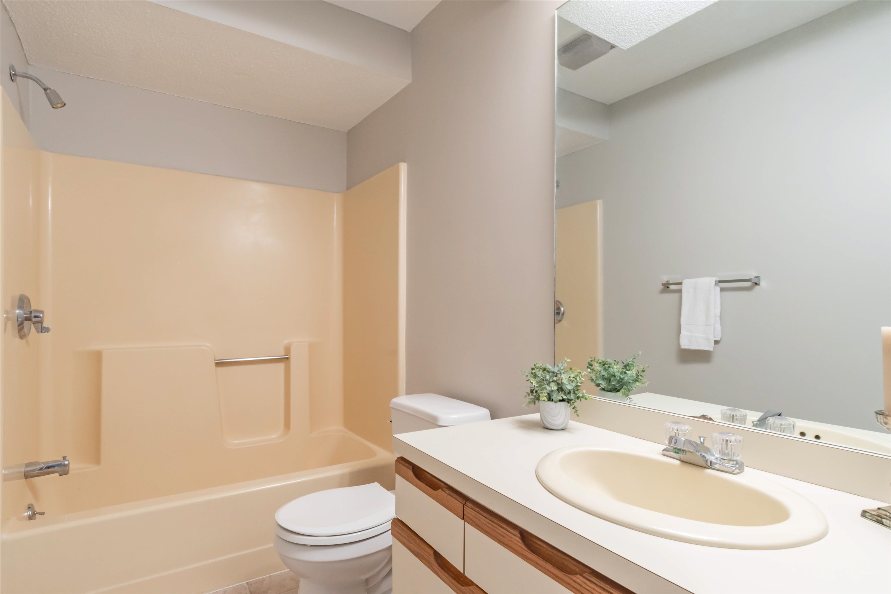 3 Walnut Circle Merrimack, NH 03054 - Photo 14 of 27 Gallery Image 14