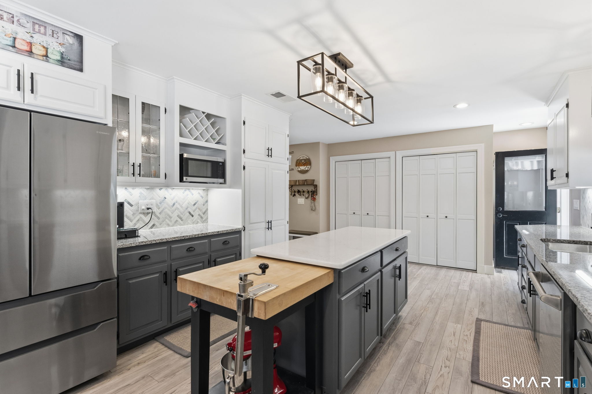 447 Hart Street Bristol, CT 06010 - Photo 8 of 40