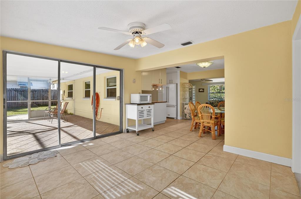 2962 8th Avenue Southwest Largo, FL 33770 - Photo 14 of 39