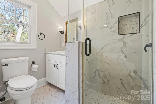 $1,300,000 | 161 East Cold Hollow Farms Drive, Mooresville, NC 28117