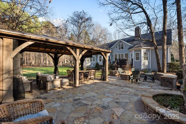 $1,300,000 | 161 East Cold Hollow Farms Drive, Mooresville, NC 28117