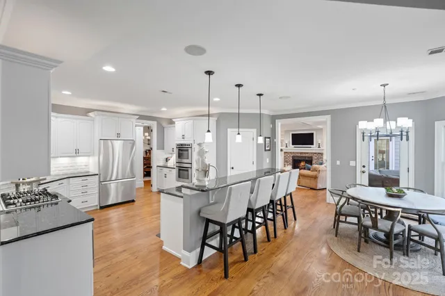 $1,300,000 | 161 East Cold Hollow Farms Drive, Mooresville, NC 28117