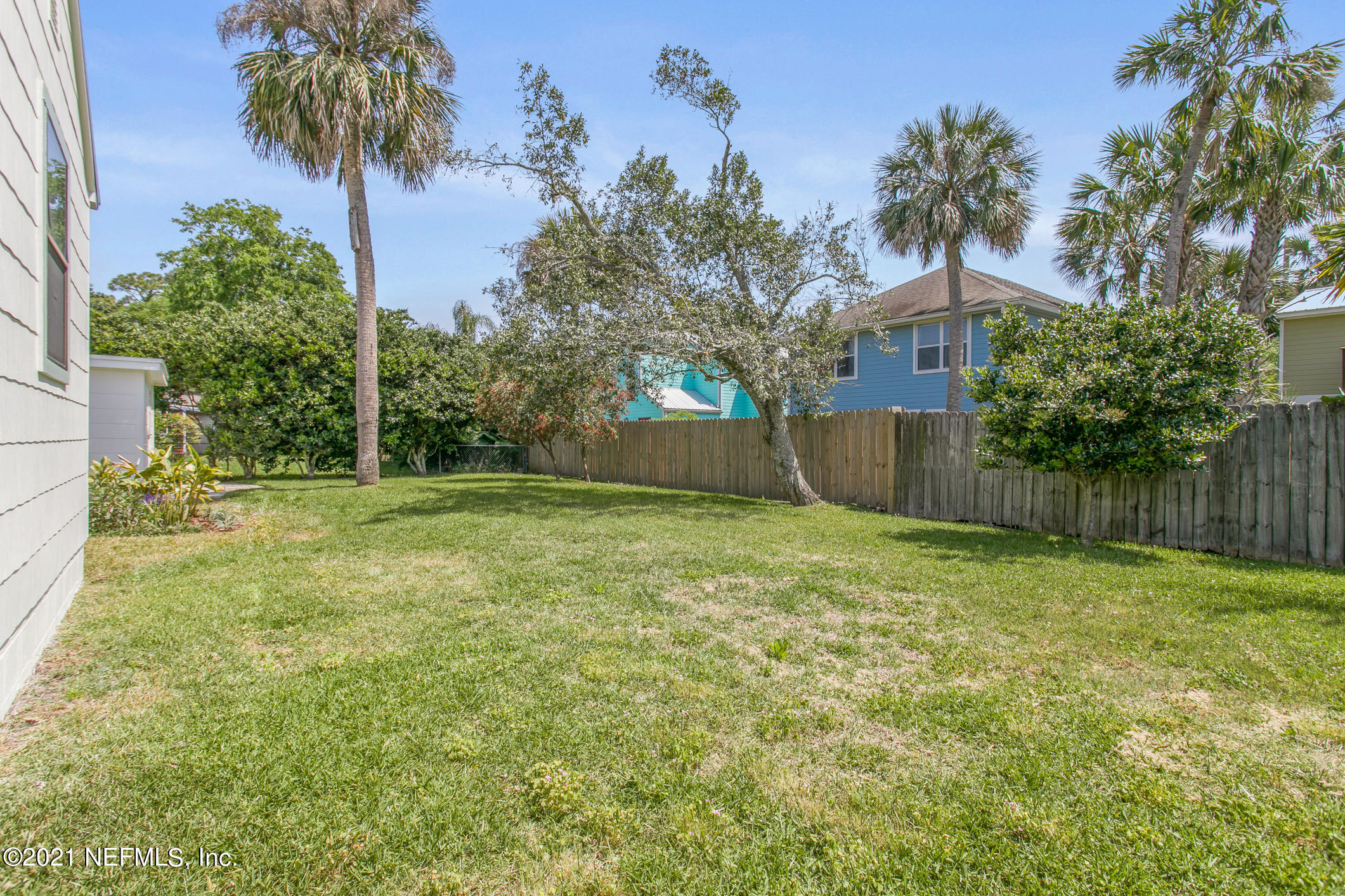 253 Seminole Road Atlantic Beach, FL 32233 - Photo 42 of 55 Back Yard