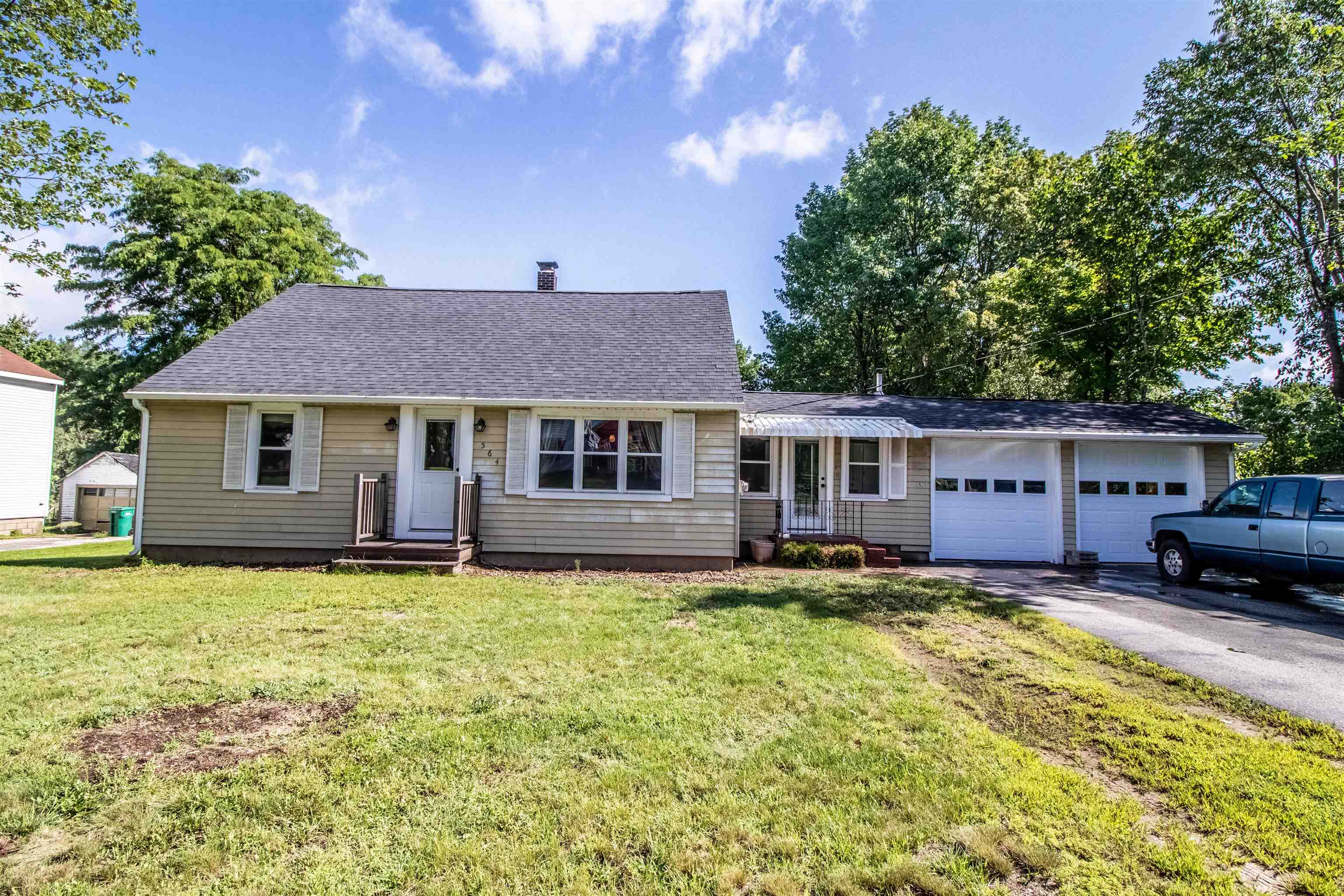 564 Salmon Falls Road Rochester, NH 03868 - Photo 2 of 39