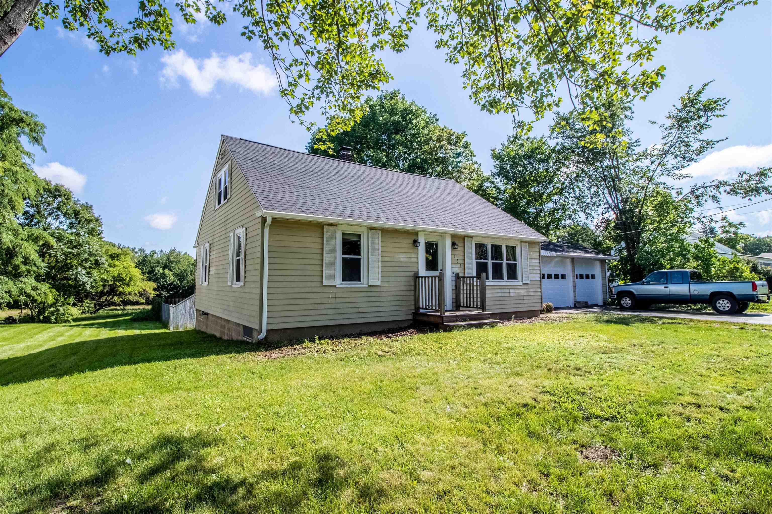 564 Salmon Falls Road Rochester, NH 03868 - Photo 3 of 39