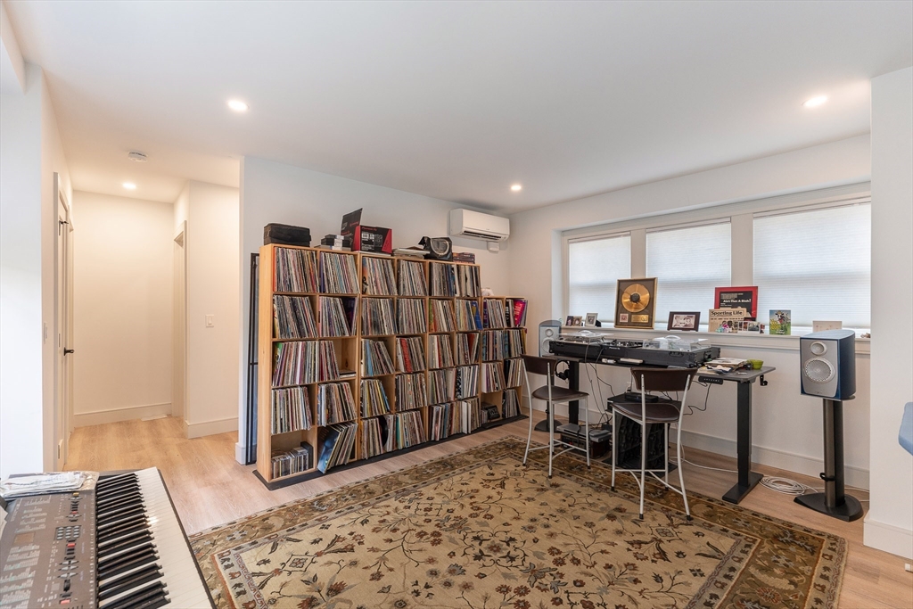 9 Jackson Street, Unit 9 Cambridge, MA 02140 - Photo 23 of 33