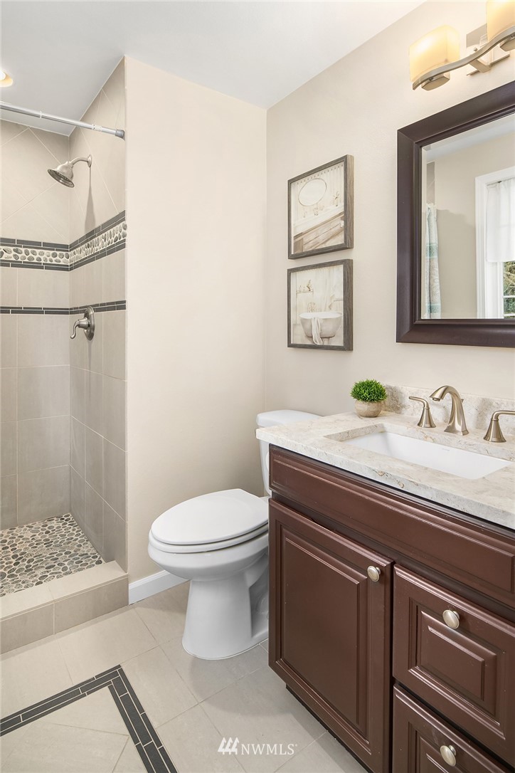 10028 Northeast 204th Street Bothell, WA 98011 - Photo 14 of 27 Gallery Image 14