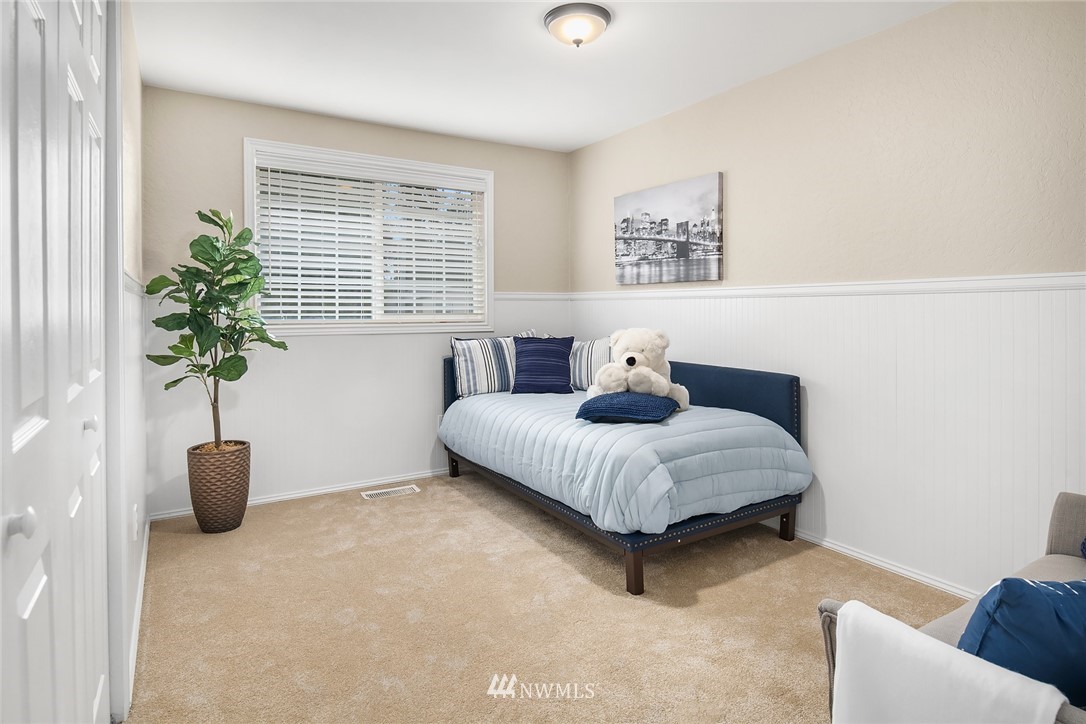 10028 Northeast 204th Street Bothell, WA 98011 - Photo 16 of 27 Gallery Image 16