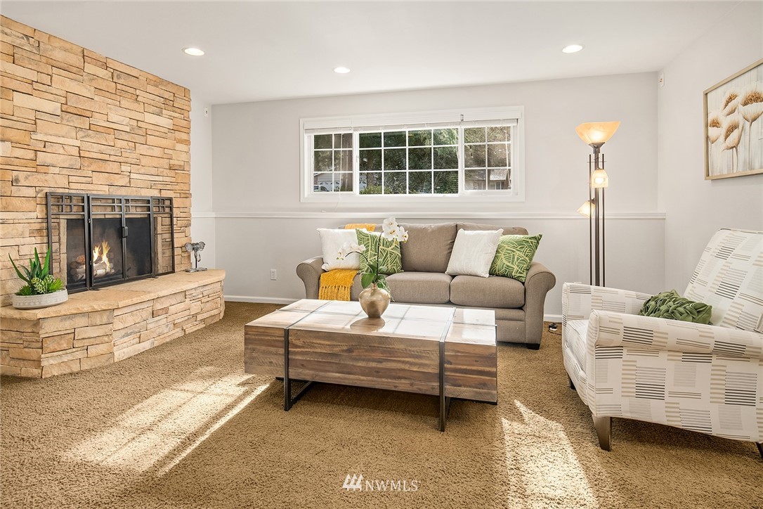 10028 Northeast 204th Street Bothell, WA 98011 - Photo 18 of 27 Gallery Image 18