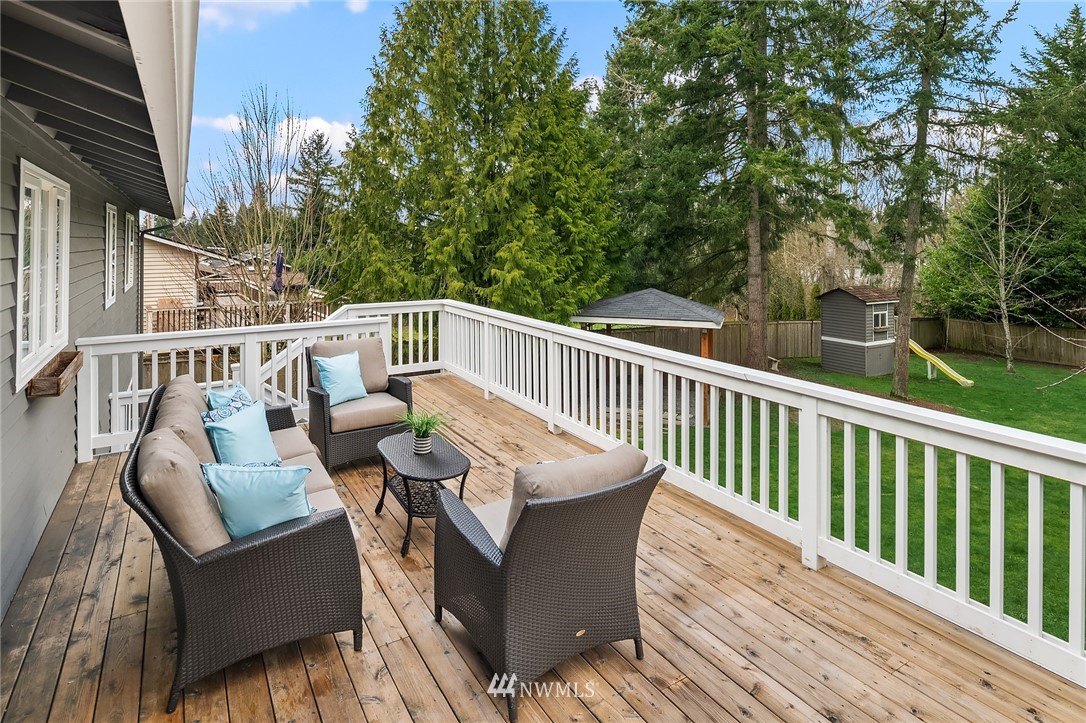 10028 Northeast 204th Street Bothell, WA 98011 - Photo 10 of 27 Gallery Image 10