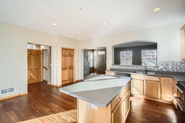 $2,699 | 11322 Stratton Avenue, Unit 93, Eden Prairie, MN 55344