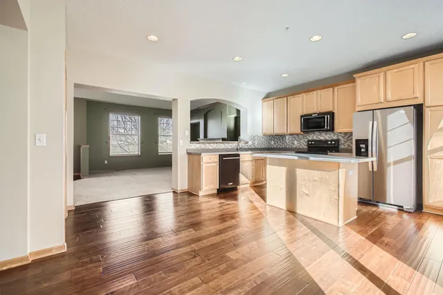 $2,699 | 11322 Stratton Avenue, Unit 93, Eden Prairie, MN 55344