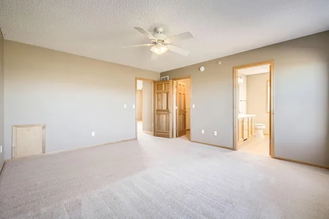 $2,699 | 11322 Stratton Avenue, Unit 93, Eden Prairie, MN 55344