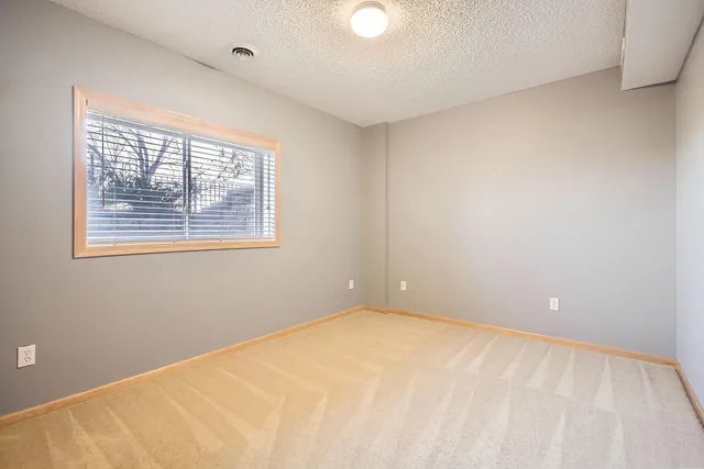 $2,699 | 11322 Stratton Avenue, Unit 93, Eden Prairie, MN 55344