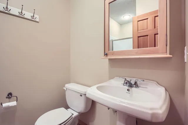 $2,699 | 11322 Stratton Avenue, Unit 93, Eden Prairie, MN 55344